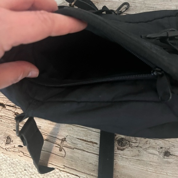 Columbia Black Women’s Crossbody Travel Bag - Picture 3 of 14